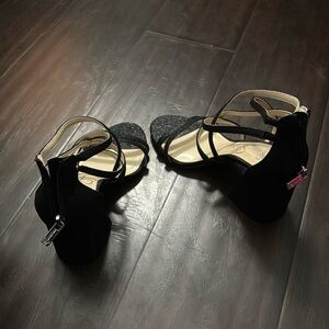 Jessica Simpson heels